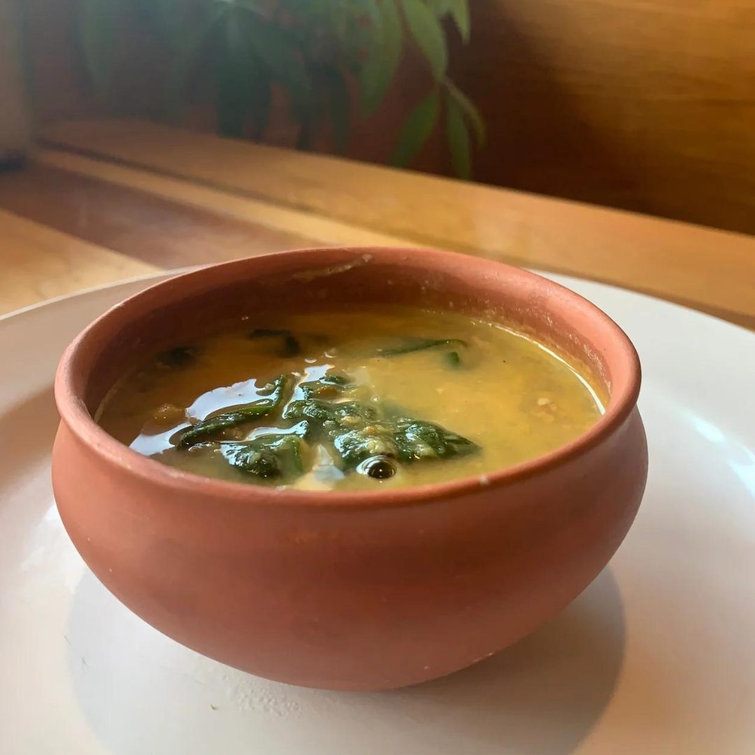 Chicken Curry & Momo Meal - Serves 4